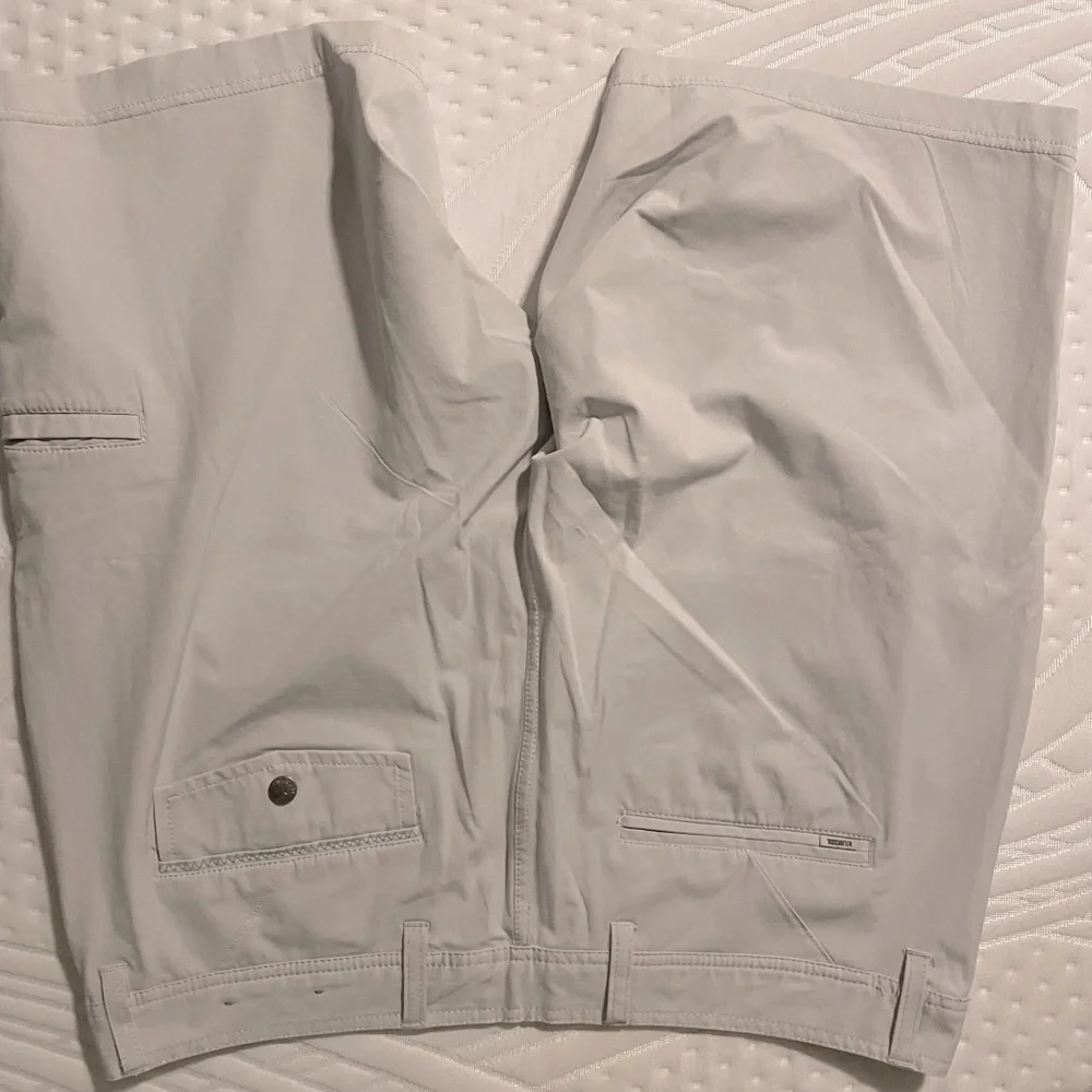 Linksoul golf shorts - Picture 2 of 2